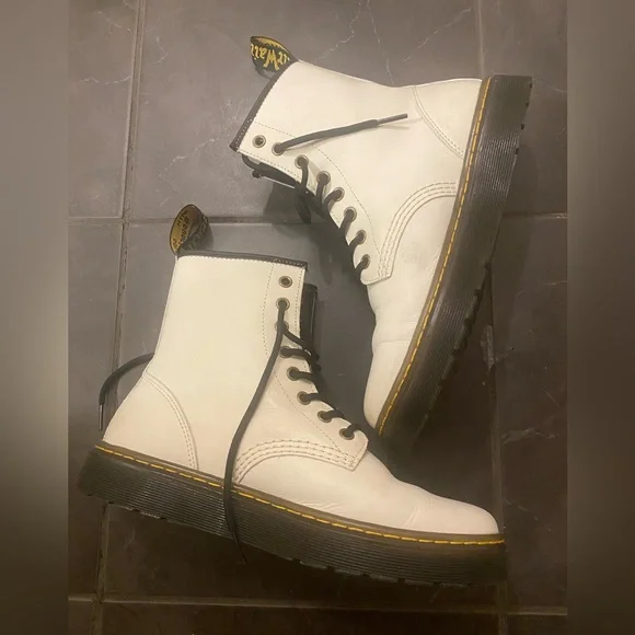Dr. Martens White Leather lace up Boots - Picture 3 of 6